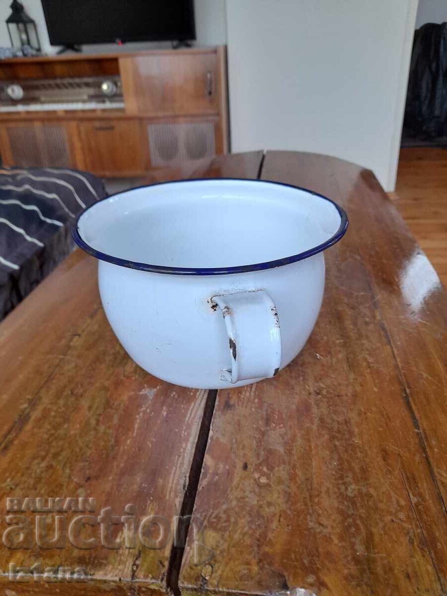 Oala veche emailata, Plinta - 5