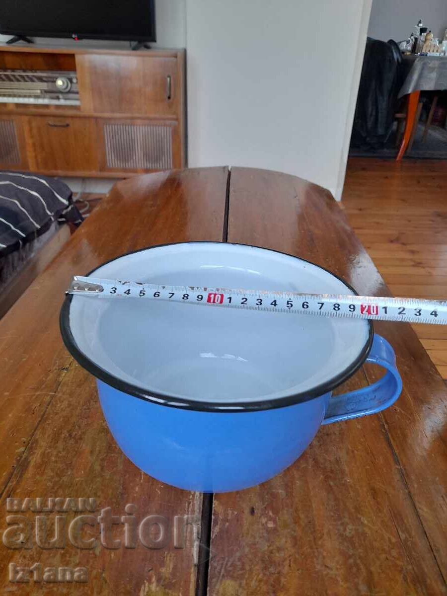 Oala veche emailata, Plinta - 6