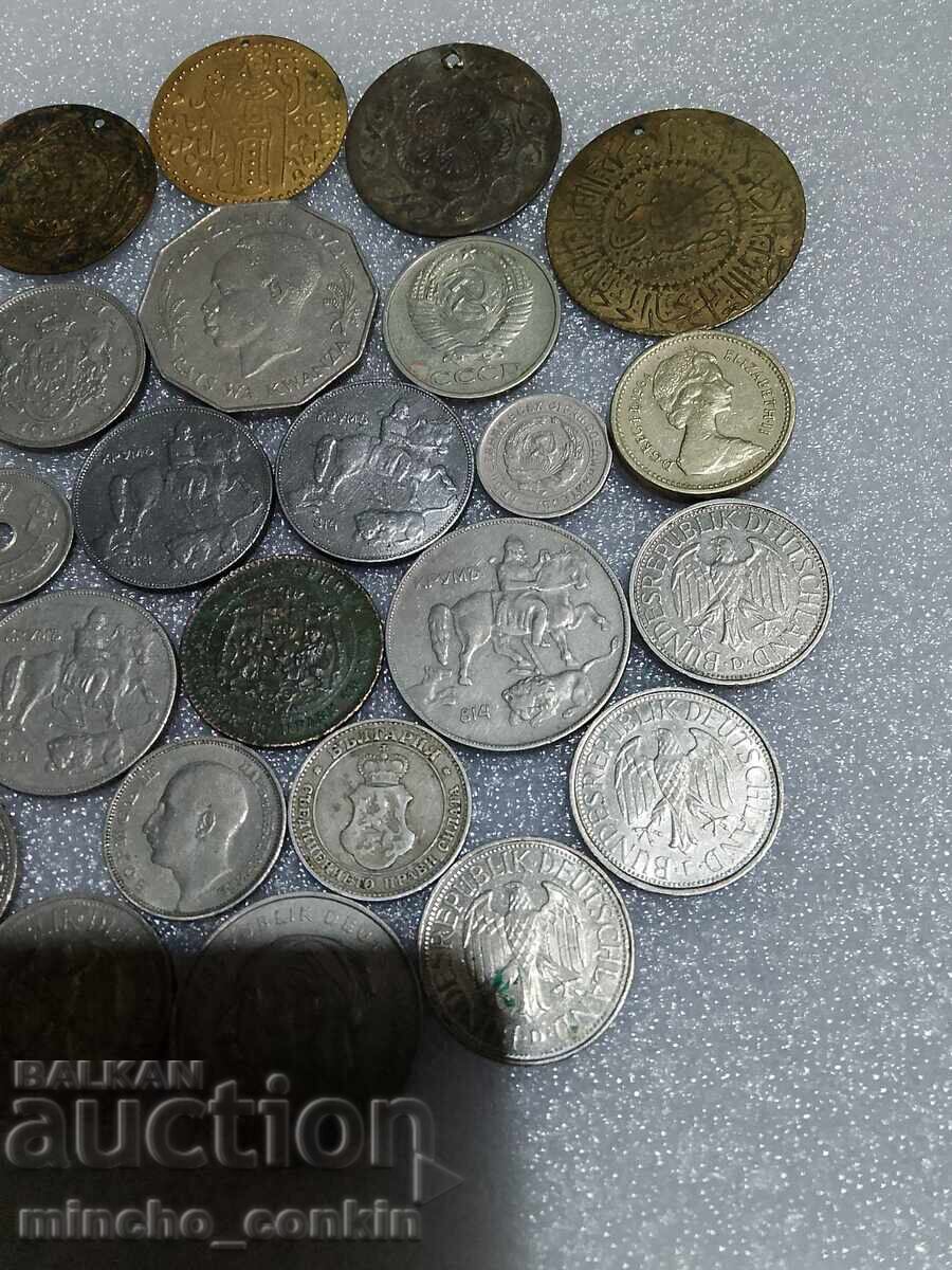 Доставка на 5 стотинки 1881 5 лева 1941 и д-р. Доставка на 5 стотинки 1881 5 лева 1941 и д-р.