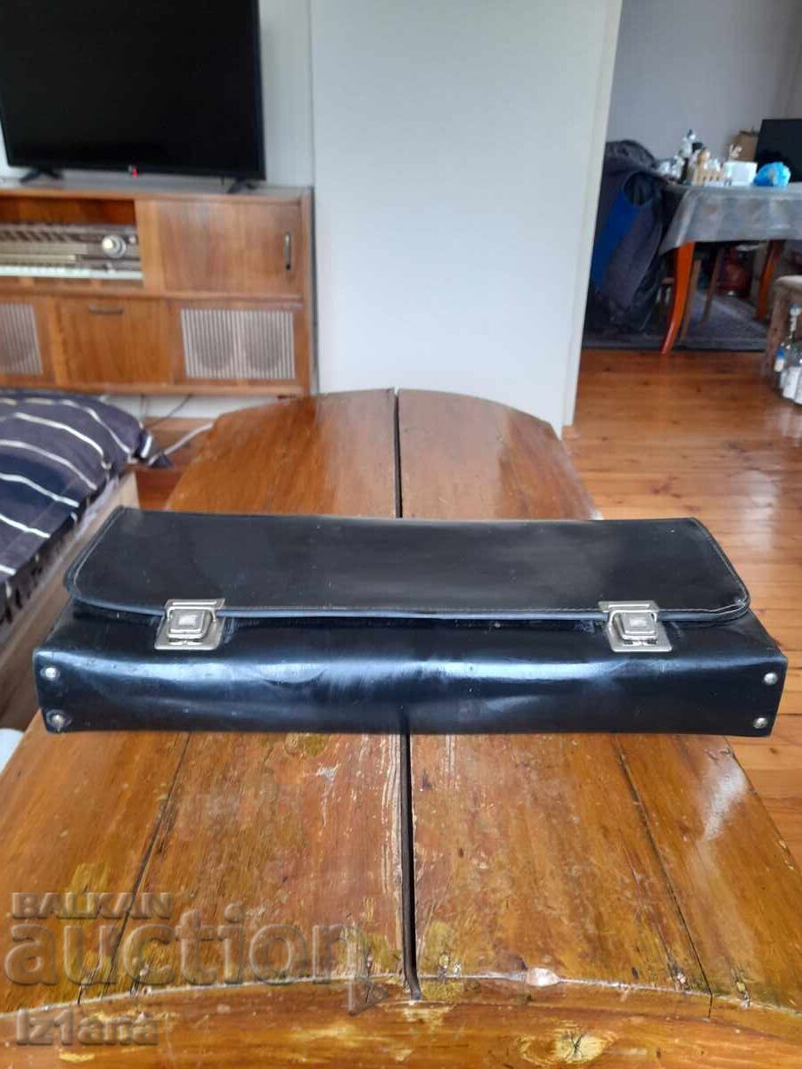 Παλιό συνθεσάιζερ, ηλεκτρικό πιάνο Faemi Παλιό συνθεσάιζερ, ηλεκτρικό πιάνο Faemi