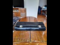 Sintetizator vechi, pian electric Faemi