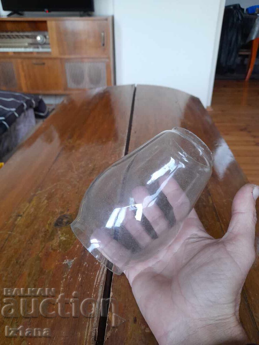 Старо стъкло за газена лампа,фенер с цена € 16.00 | 31.29 лв.