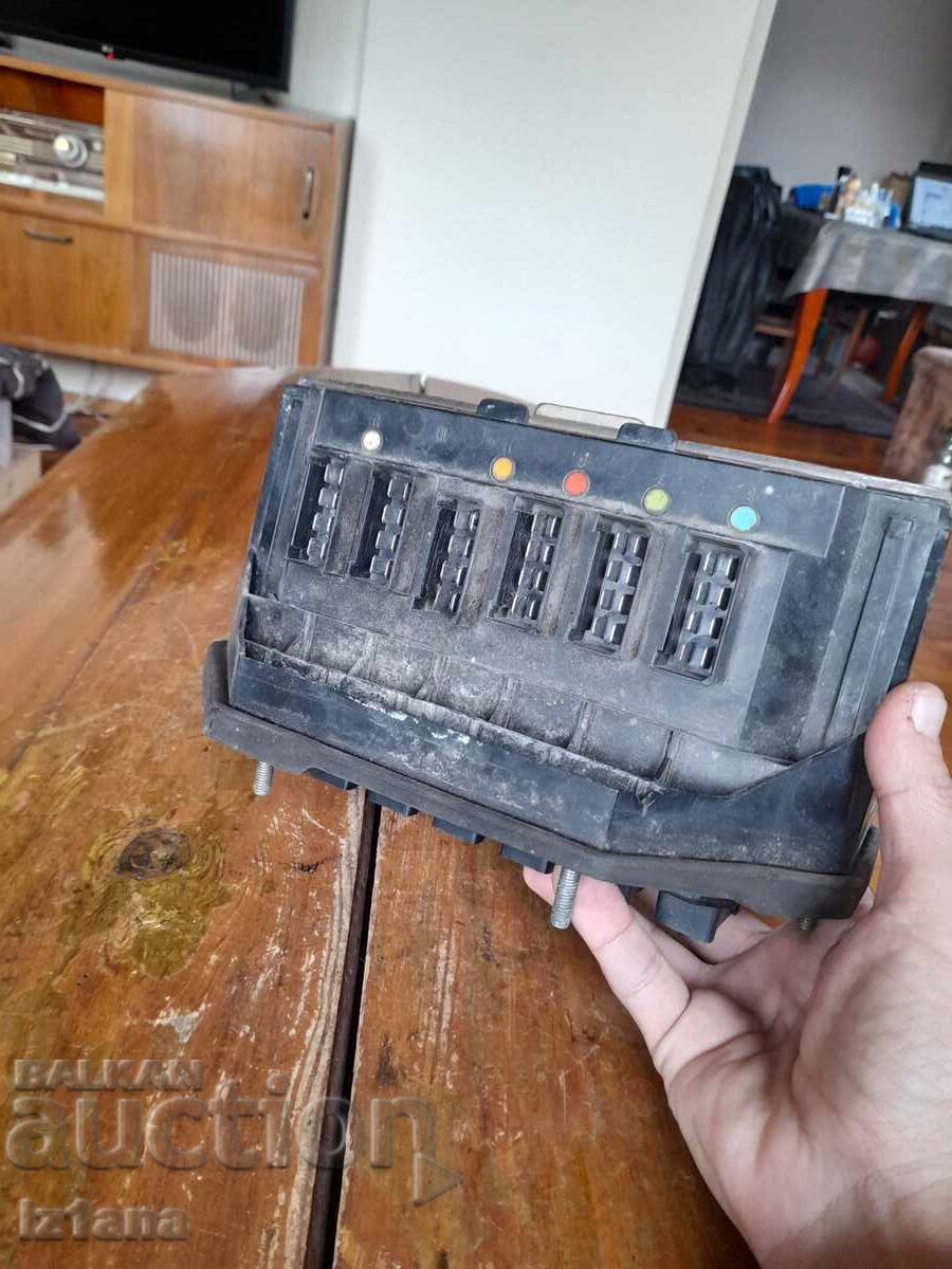 Παράδοση Πίνακας ασφαλειών Lada, VAZ 2105, 2107 Παράδοση Πίνακας ασφαλειών Lada, VAZ 2105, 2107