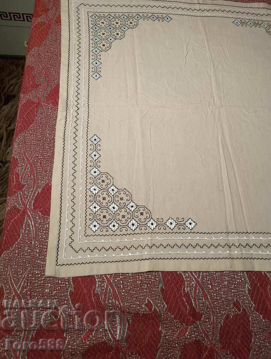 Husa mică 03 cu preț € 1.00 | 1.96 BGN