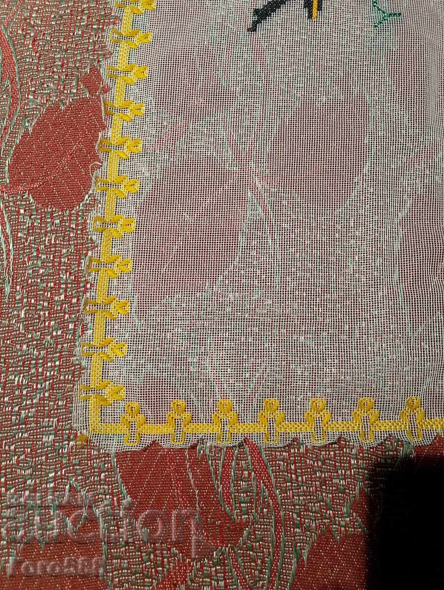 Livrarea Față de masă mică 04