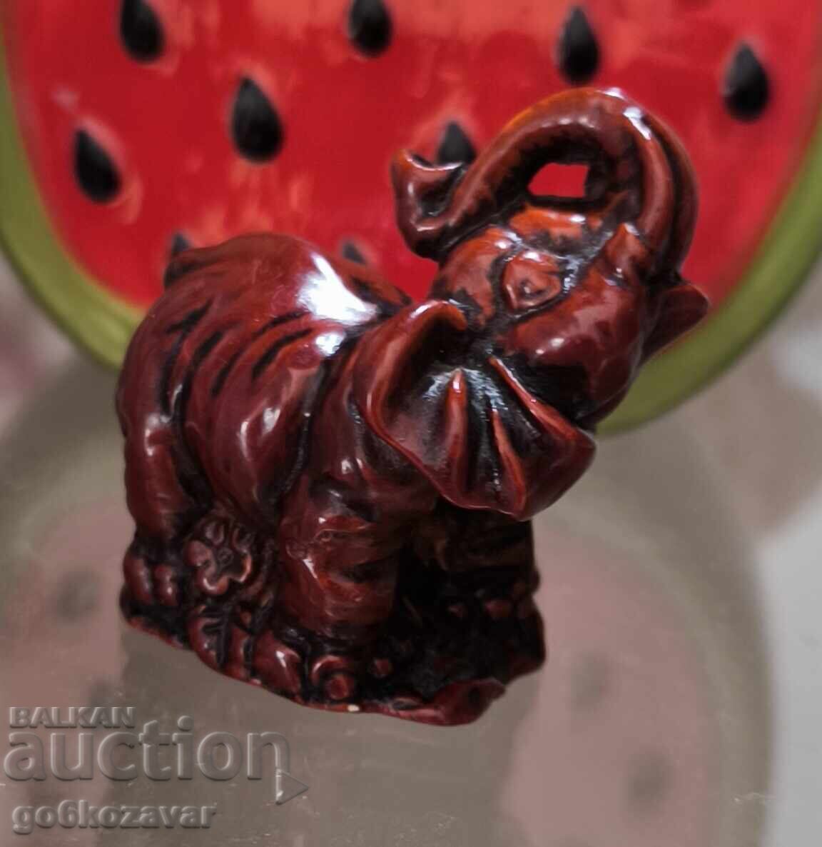 Figurină decorativă Elefănțel Rășină Roșie