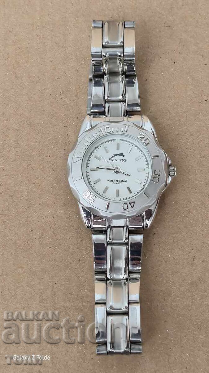 WATCH IS RARE I DON'T KNOW IF THE BZC WORKS!!!!