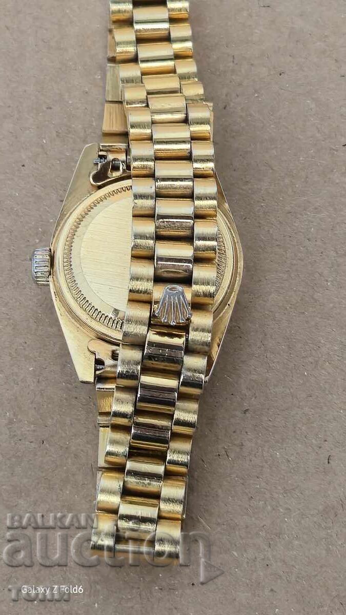 Delivery of ROLEX RARE REPLICA I DON'T KNOW IF IT WORKS BZC!!!!