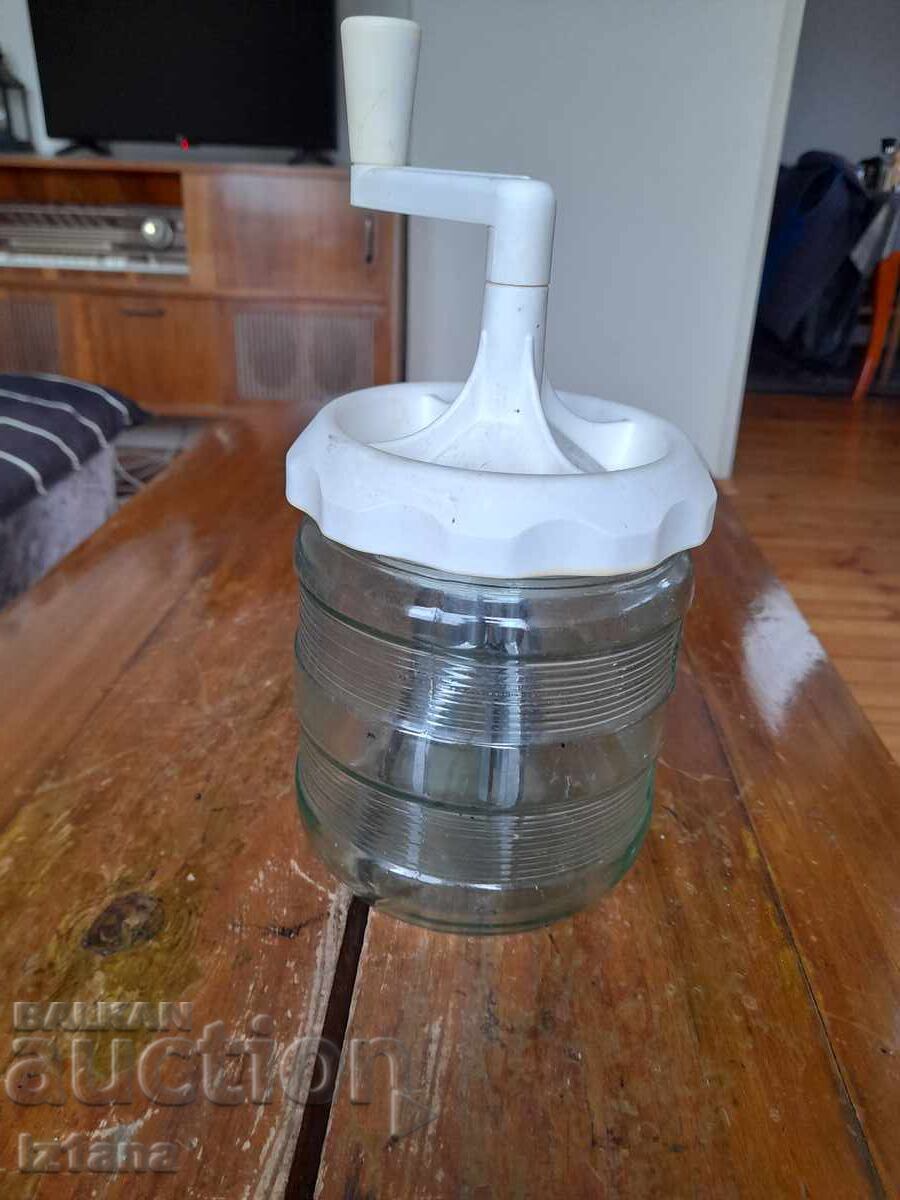 Old hand mixer with price € 27.00 | 52.81 BGN