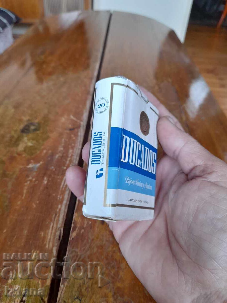 Παράδοση Παλιά τσιγάρα Ducados Παράδοση Παλιά τσιγάρα Ducados