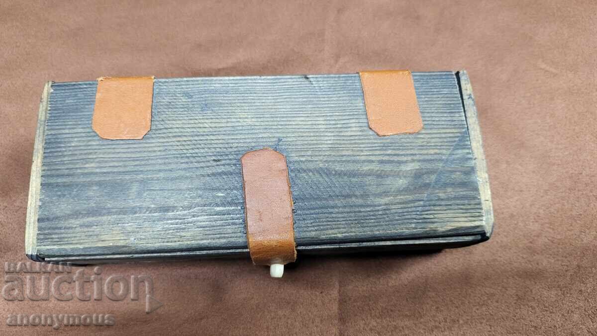 Нож, кама, кинжал с кутия, малко ножче с цена € 80.00 | 156.47 лв.