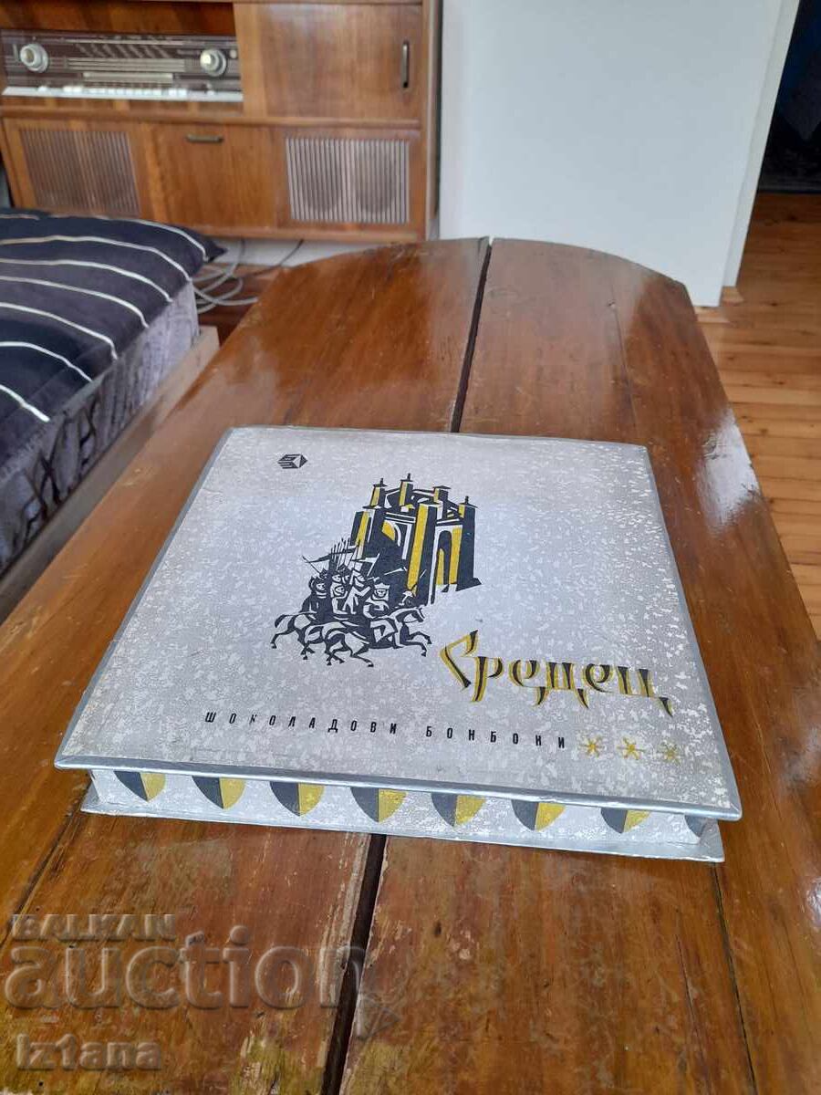 Стара кутия от шоколадови бонбони Средец