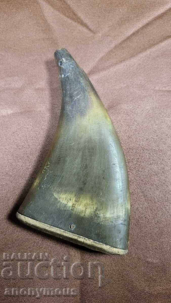 Corn de pulbere, recipient de pulbere din corn Corn de pulbere, recipient de pulbere din corn