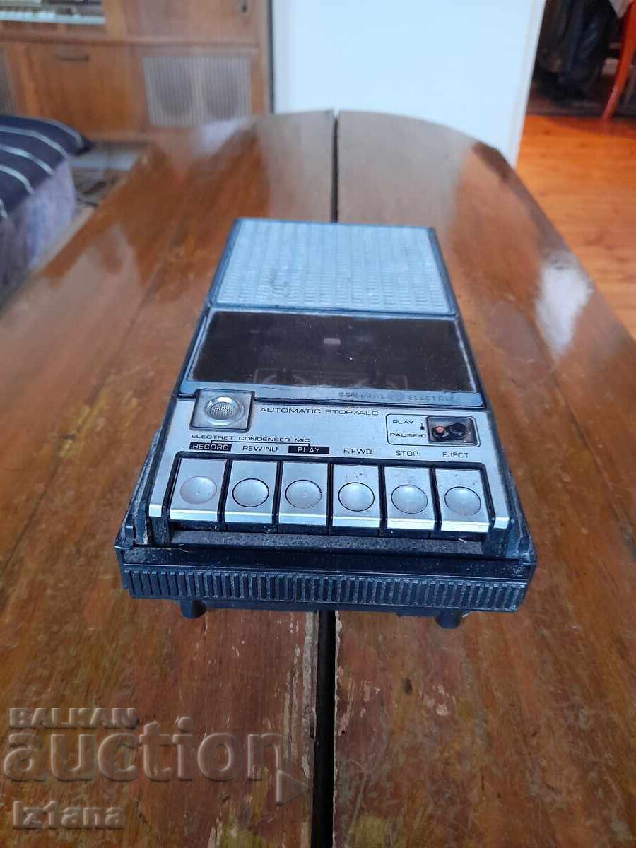 Стар касетофон General Electric 3-5105G