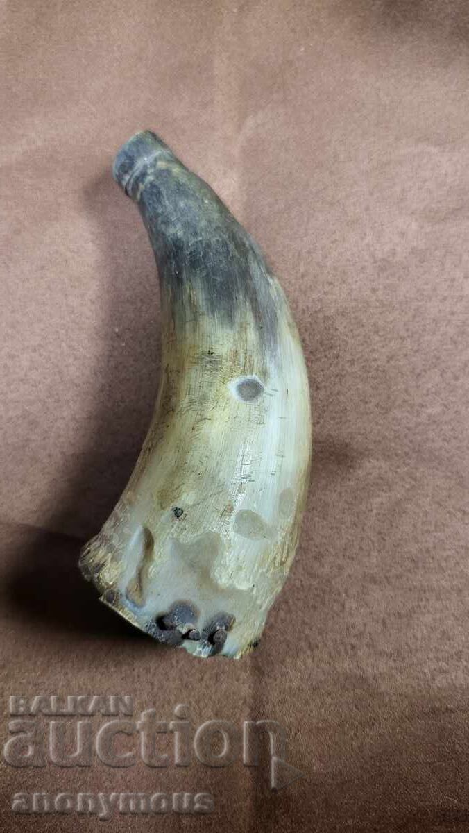 Barutniță, barutniță din corn 3 Barutniță, barutniță din corn 3