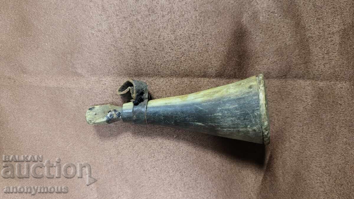 Powder Flask, Powder Horn from Horn 5