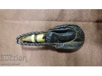 Пунгия, куршумарник, барутник, барутница кожа