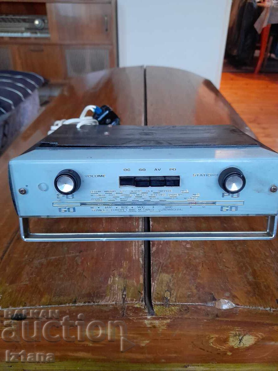 Старо радио,радиоприемник Carthage 612 с цена € 90.00 | 176.02 лв.