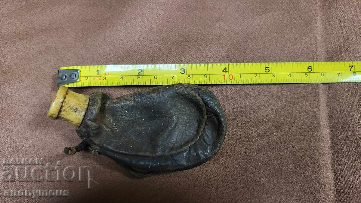 Pungă, curelă, portmoneu, husă din piele 1 - 5