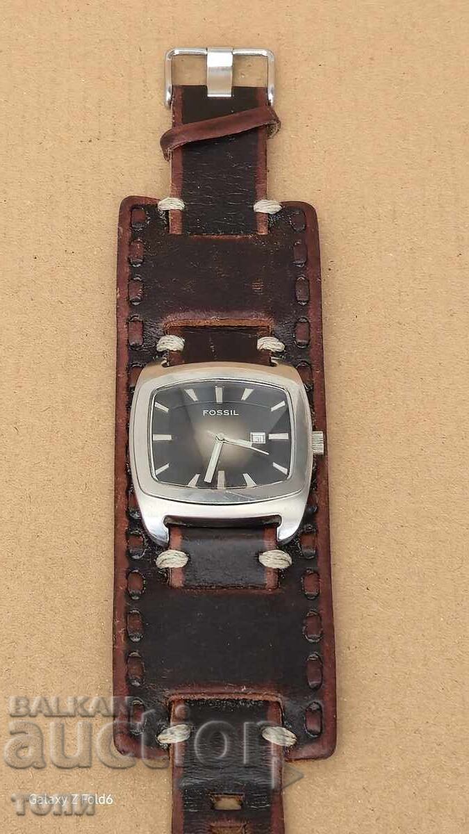 FOSSIL QUARTZ ΚΟΥΡΤΖΙΟ ΔΕΝ ΞΕΡΩ ΑΝ ΛΕΙΤΟΥΡΓΕΙ BZC !!!!