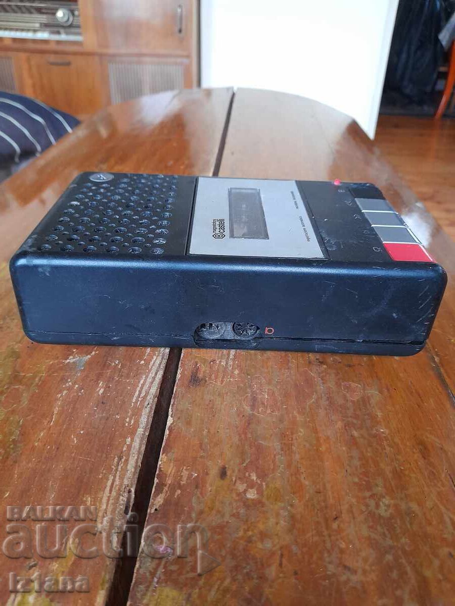 Vechi casetofon Castelli 105 cu preț € 27.00 | 52.81 BGN