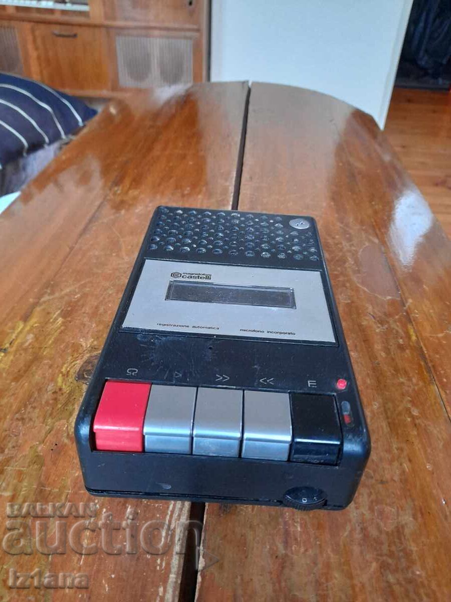 Vechi casetofon Castelli 105