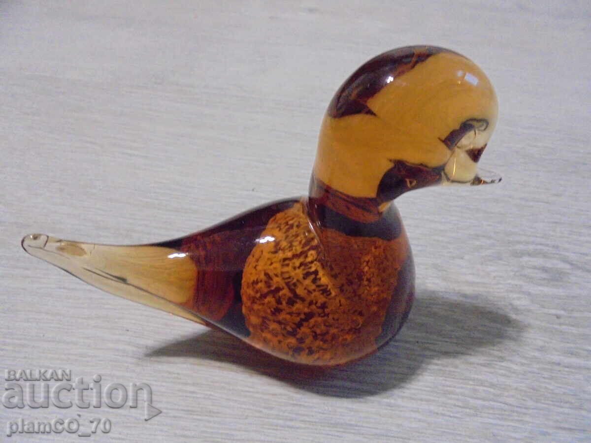 Аукцион №*8426 Стара стъклена фигура патица Аукцион №*8426 Стара стъклена фигура патица