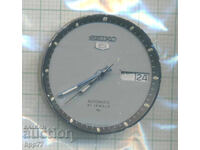 mecanismul ceasului 105