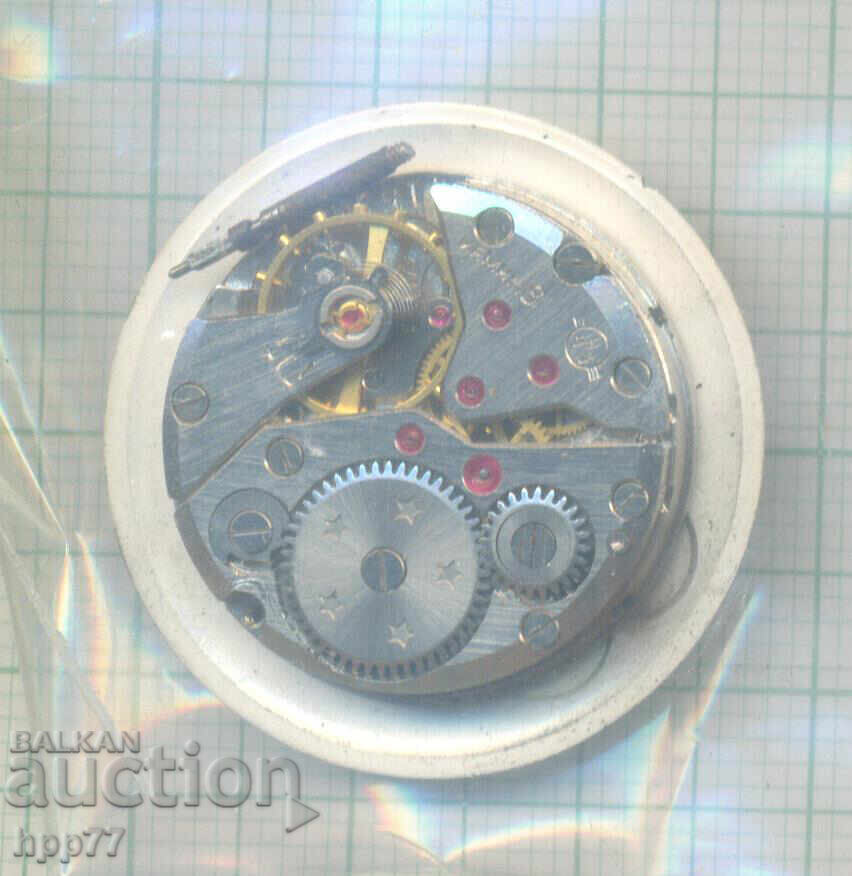mecanismul ceasului 136 cu preț € 4.50 | 8.80 BGN mecanismul ceasului 136 cu preț € 4.50 | 8.80 BGN