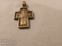 Cruce de argint cu oxidație – lumină și protecție