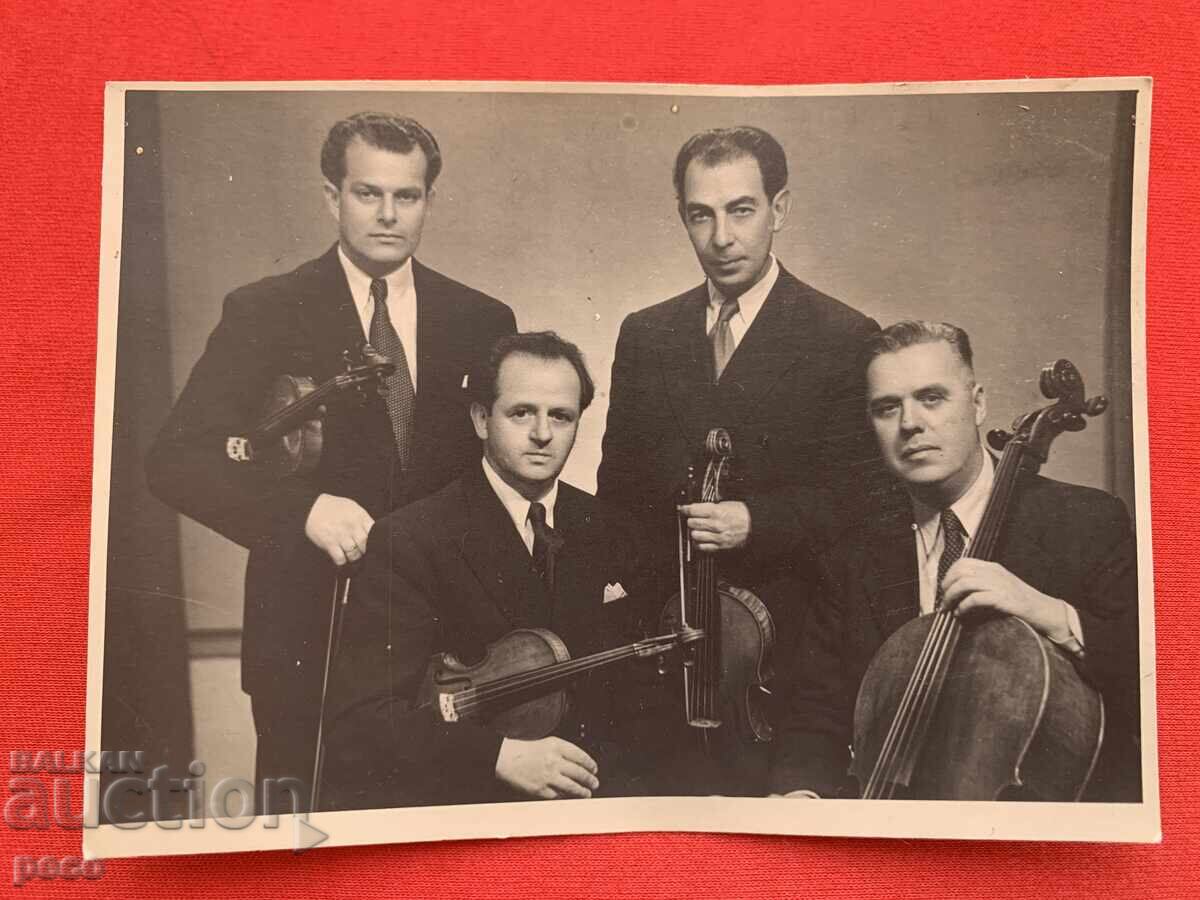 Κρατικό Ραδιοφωνικό Κουαρτέτο "Αβράμοφ" παλιά φωτογραφία με τιμή € 20.00 | 39.12 BGN