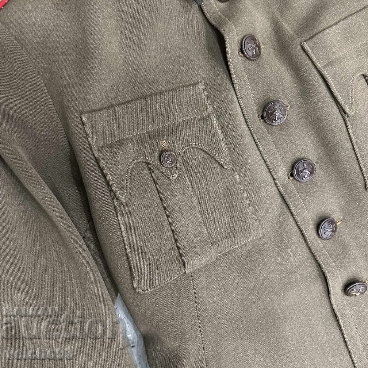 Royal Military Uniform - 5