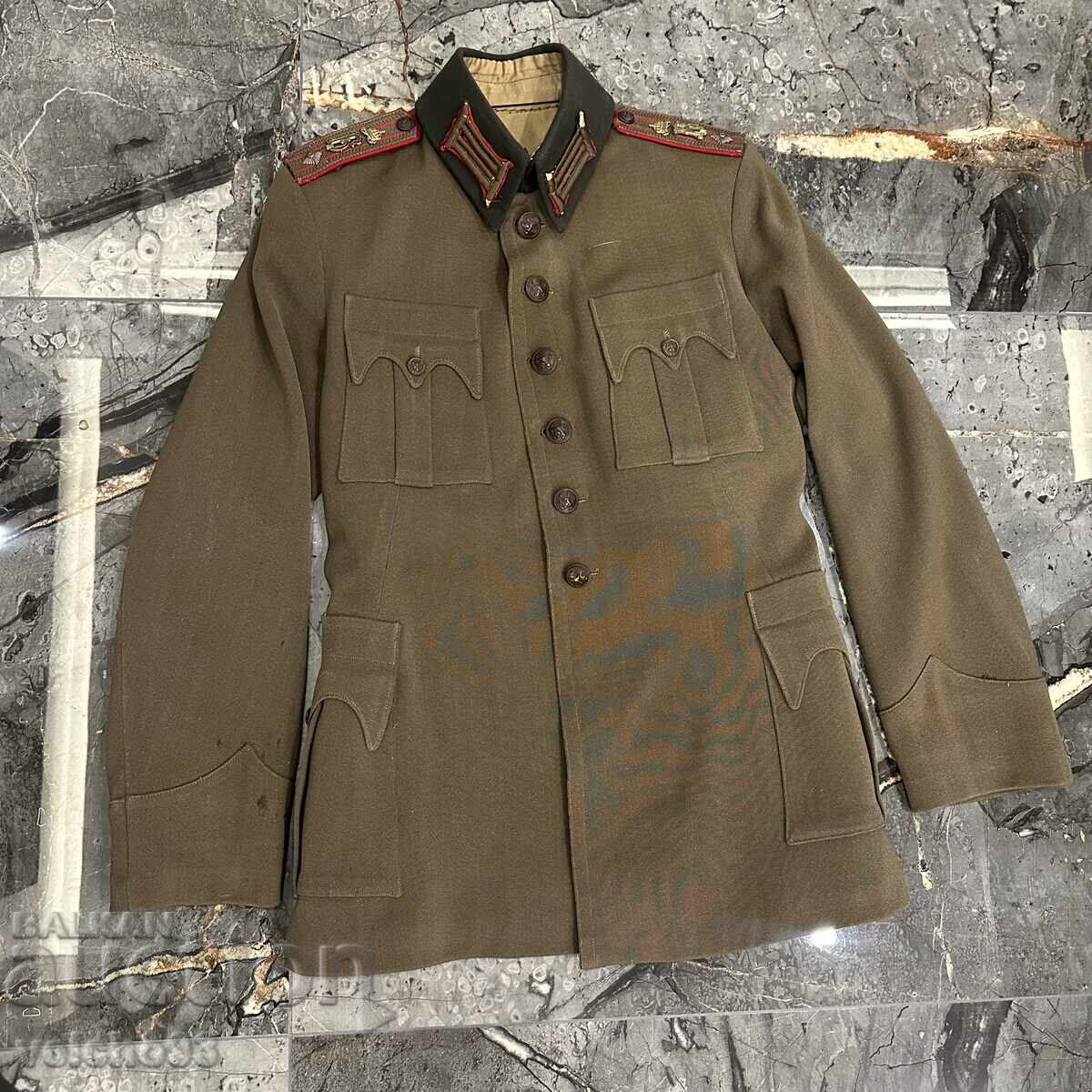 Royal Military Uniform - 6