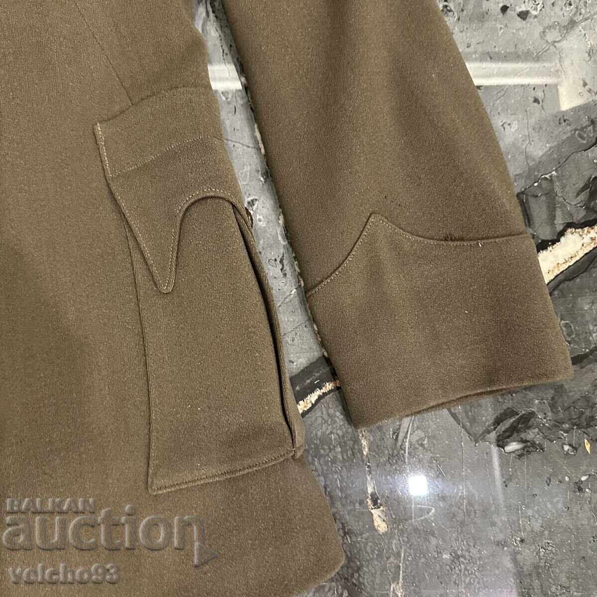 Royal Military Uniform - 7