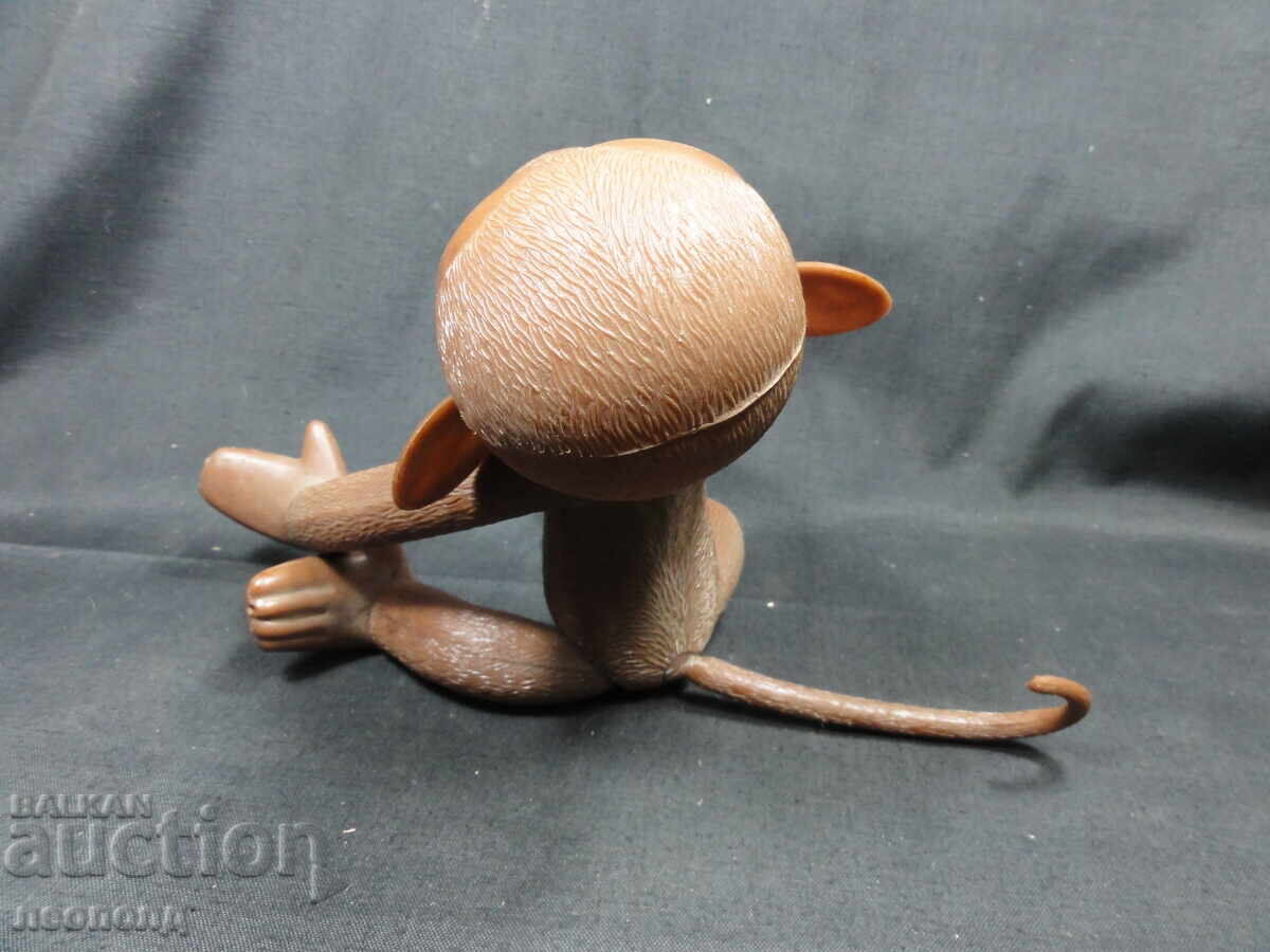 Licitație BZTS VECHE RETRO SOCIALISTĂ JUCĂRIE DIN PLASTIC MĂIMUȚĂ Licitație BZTS VECHE RETRO SOCIALISTĂ JUCĂRIE DIN PLASTIC MĂIMUȚĂ