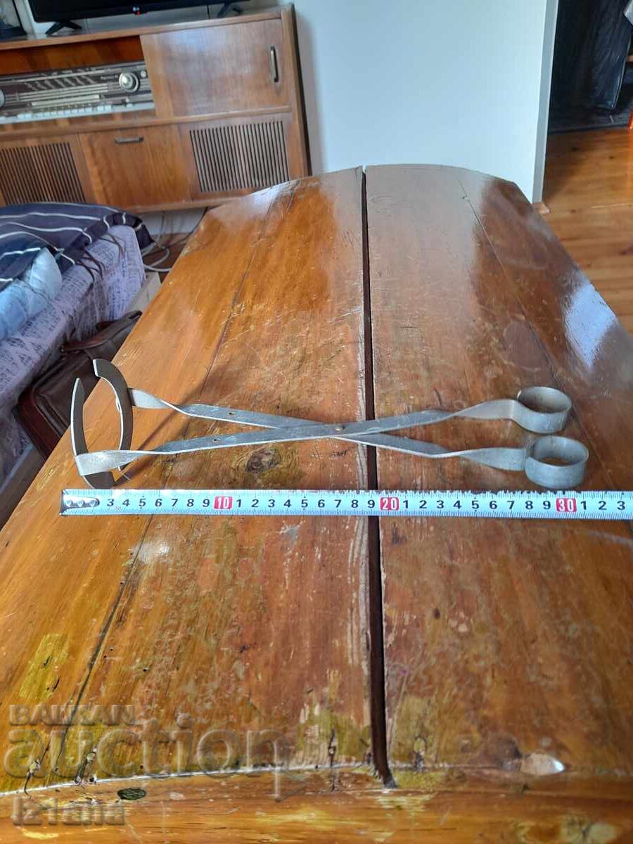 Стара щипка,уред за изваждане на буркани с цена € 15.00 | 29.34 лв. Стара щипка,уред за изваждане на буркани с цена € 15.00 | 29.34 лв.