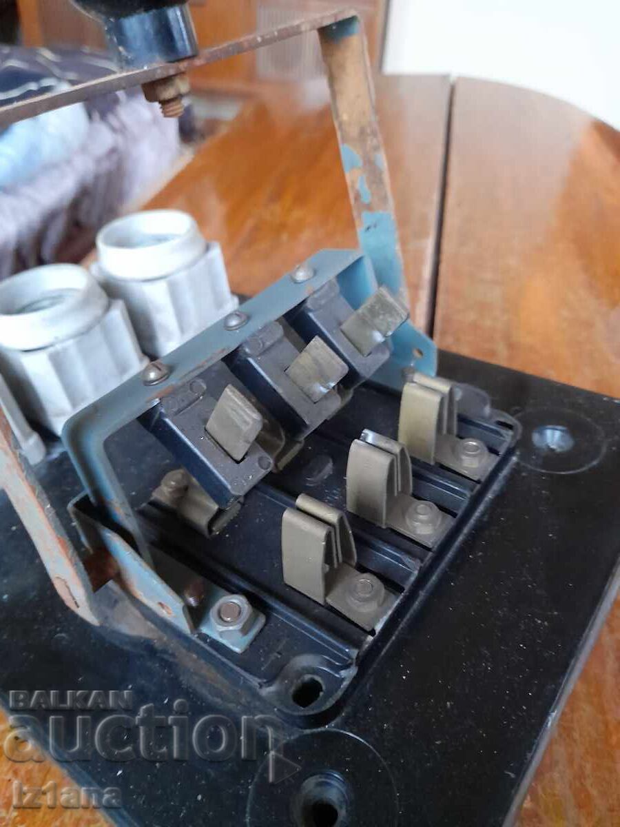 Old three-phase electric switch, circuit breaker, disconnector - 5 Old three-phase electric switch, circuit breaker, disconnector - 5