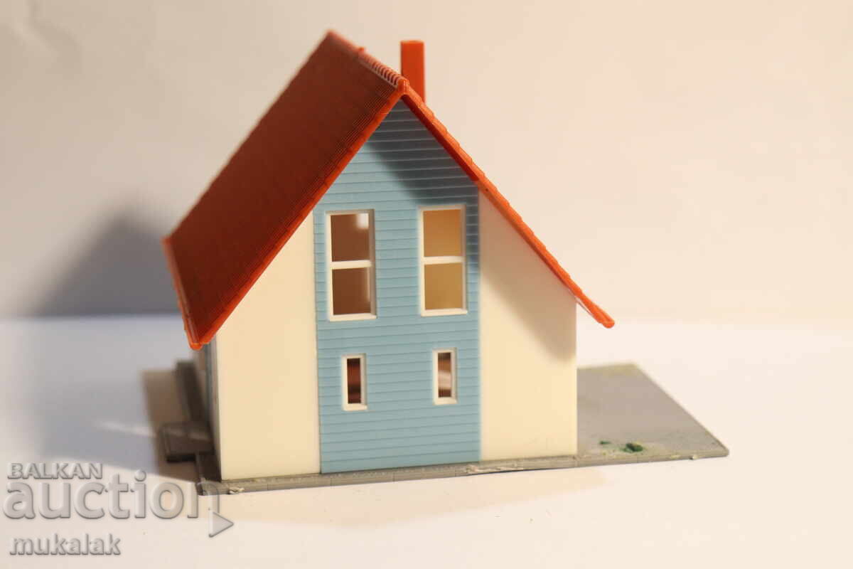 FALLER? KIBRI? VOLLMER H0 1/87 CLĂDIRE CASĂ VAGON TREN CALE FERATĂ cu preț € 3.00 | 5.87 BGN