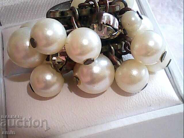 un inel cu preț € 7.00 | 13.69 BGN