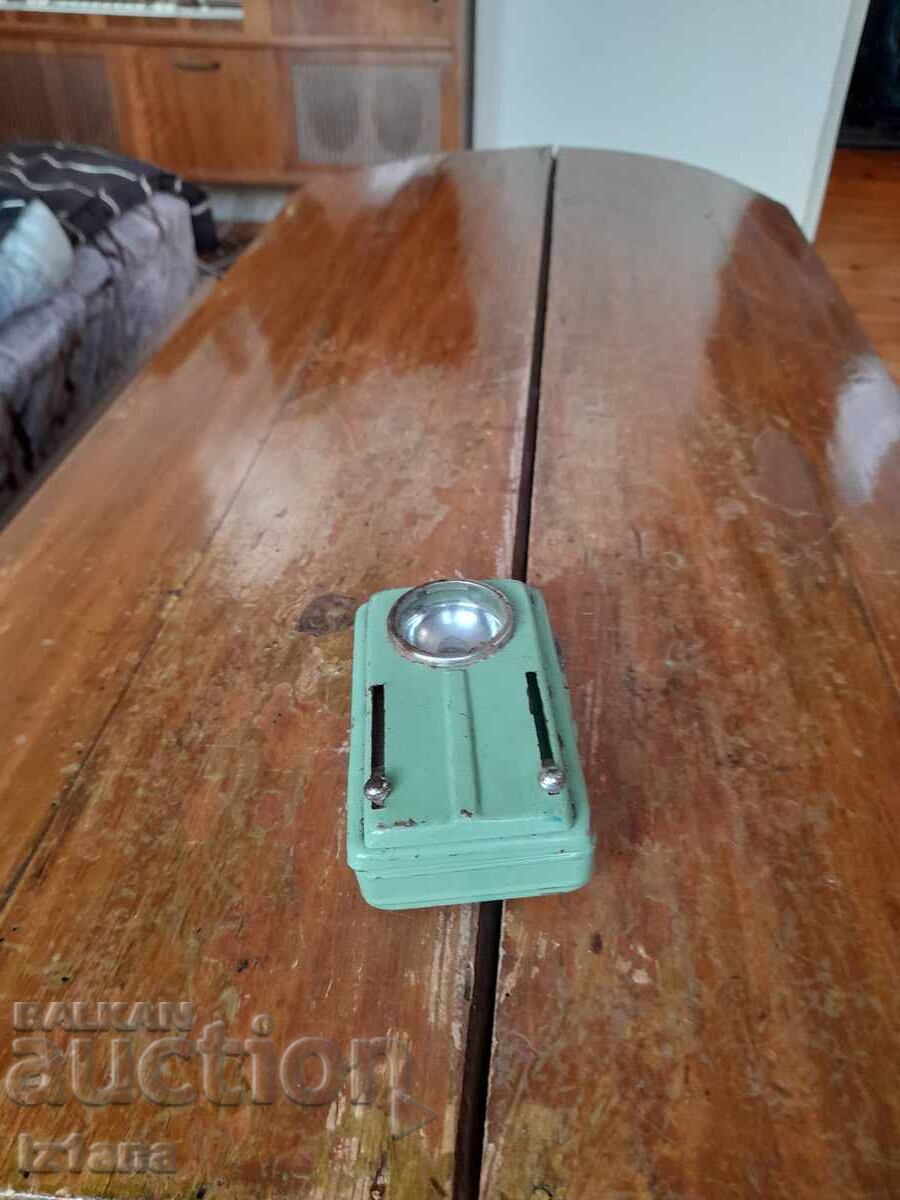 Lanterna veche de cale ferată Lanterna veche de cale ferată