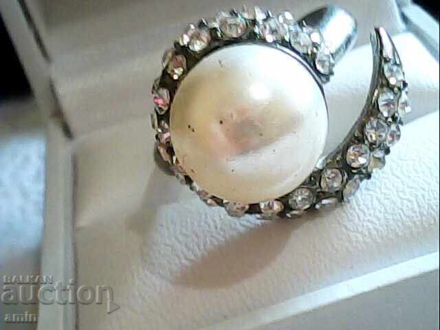 Old silver ring with pearls with price € 10.23 | 20.01 BGN