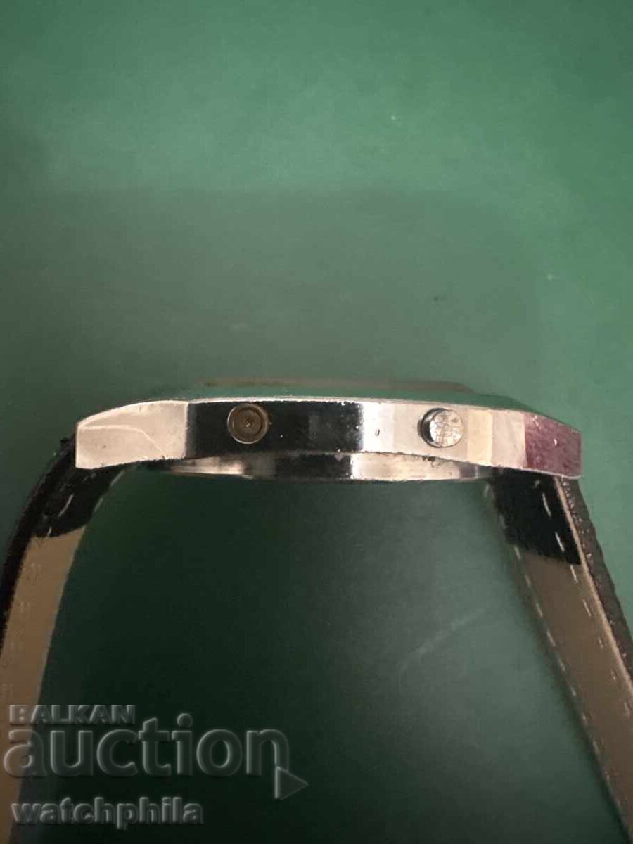 Аукцион Електроника 5 съветски мъжки часовник.Работи отлично. Аукцион Електроника 5 съветски мъжки часовник.Работи отлично.