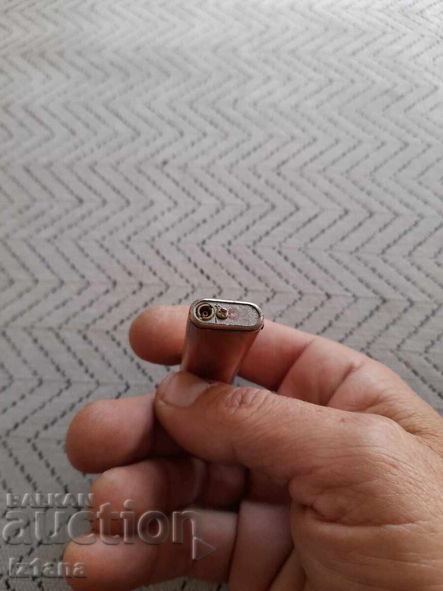 An old Marlboro lighter - 5 An old Marlboro lighter - 5