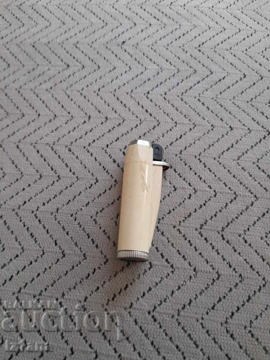 Стара запалка Imco