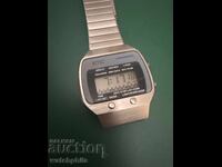 Etic LCD рядък мъжки часовник. Отлично състояние.