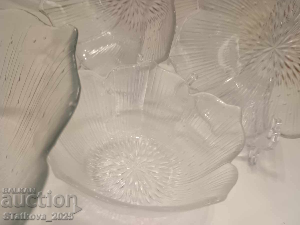 Set of glass bowls - French glass 1+4 with price € 12.78 | 25.00 BGN Set of glass bowls - French glass 1+4 with price € 12.78 | 25.00 BGN