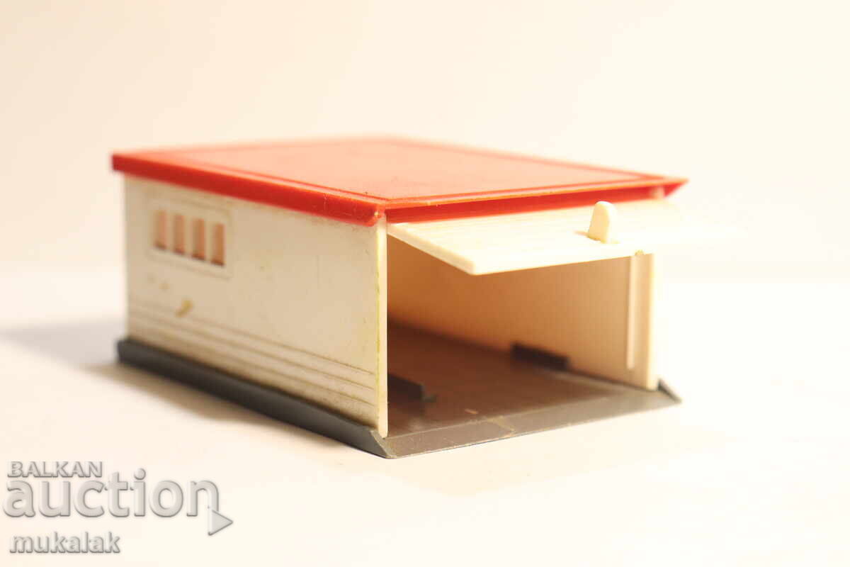 FALLER? KIBRI?  H0 1/87  СГРАДА  КЪЩА ГАРАЖ ВАГОН  ВЛАК  ЖП - 5