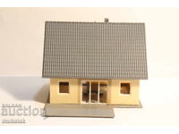 FALLER? KIBRI?  H0 1/87  СГРАДА  КЪЩА ГАРАЖ ВАГОН  ВЛАК  ЖП