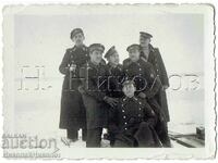 1939 FOTOGRAFIE MICĂ VECHE ELEVI DE LA LICEUL LOM E749