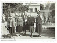 1958 ΜΙΚΡΗ ΠΑΛΙΑ ΦΩΤΟΓΡΑΦΙΑ ΚΙΟΥΣΤΕΝΤΙΛ ΤΟΥΡΙΣΤΕΣ Ε750